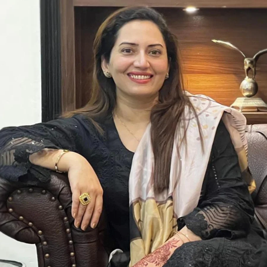 Dr Tehmeena Asghar